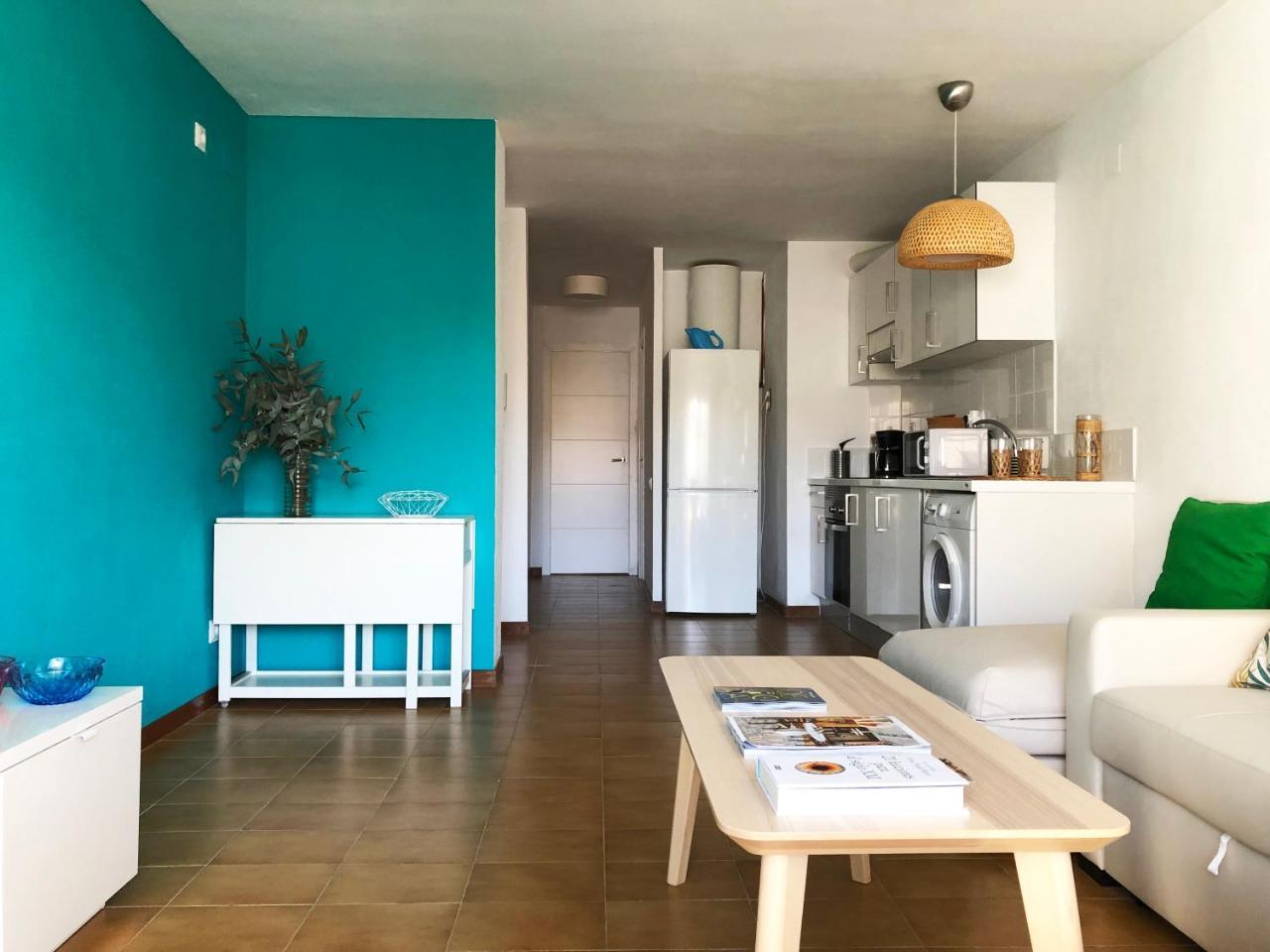 New Stunning Seaview With Lovely Balcony Apartment Calafell